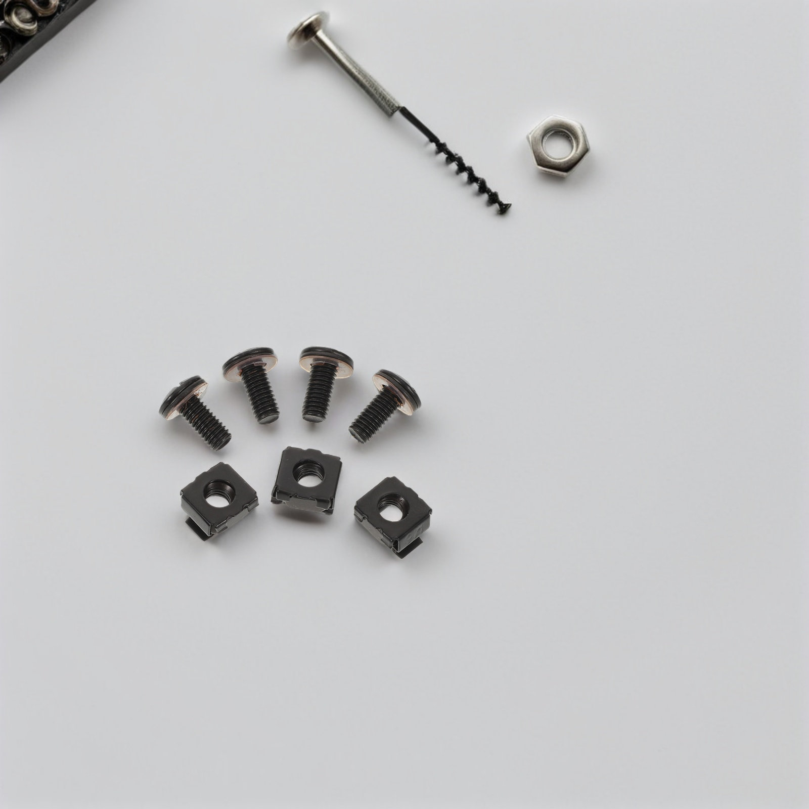40Pcs Rack Mount Screws M6x14m - Heavy Equipment Bundle recensione e prezzo