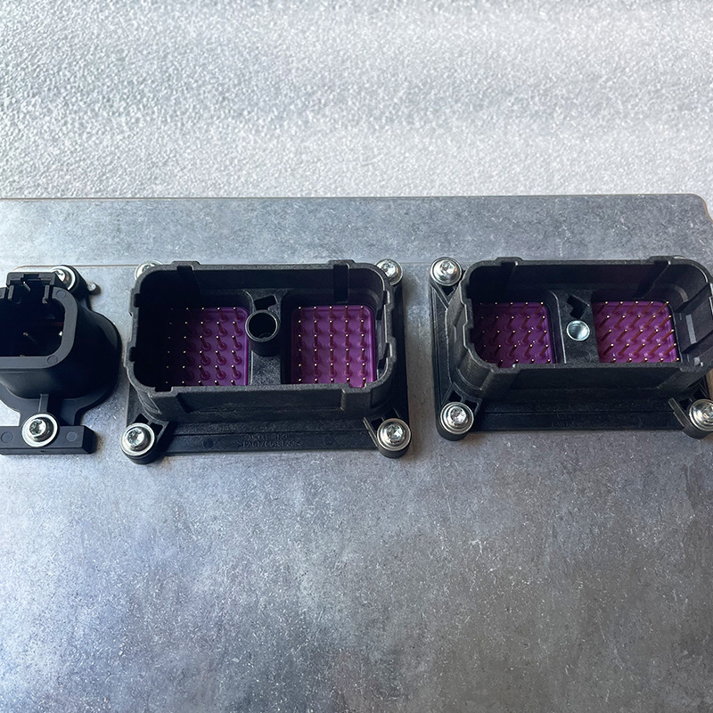 Komatsu Engine Control Module  - Heavy Equipment Komatsu recensione e prezzo