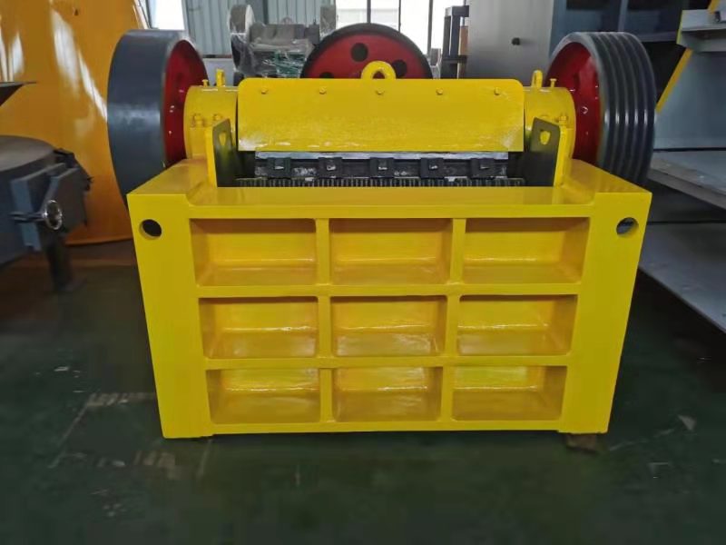 PE 250 X 400 Jaw Crusher Machi - Heavy Equipment Sales recensione e prezzo